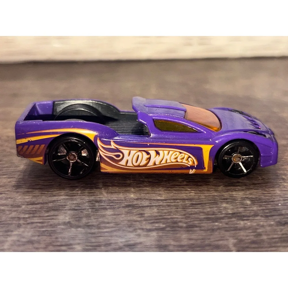 Hot Wheels 2012‎ Hypertruck Vibrant Purple W Yellow Windshield Loose Diecast EUC